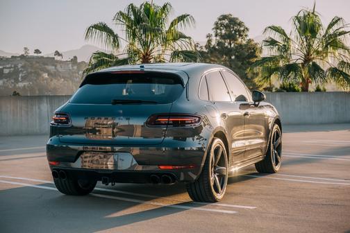 Gray 2018 Porsche Macan Macan GTS