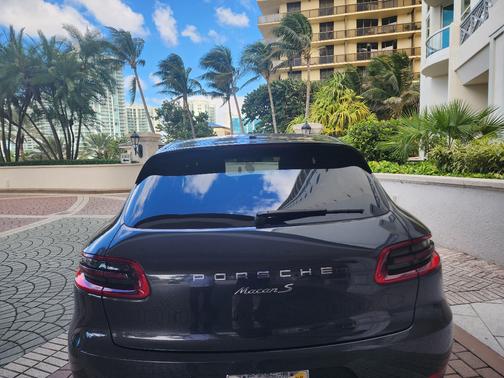 2017 Porsche Macan Macan S
