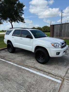 White 2006 Toyota 4Runner Sport V8