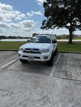 White 2006 Toyota 4Runner Sport V8