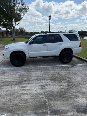 White 2006 Toyota 4Runner Sport V8