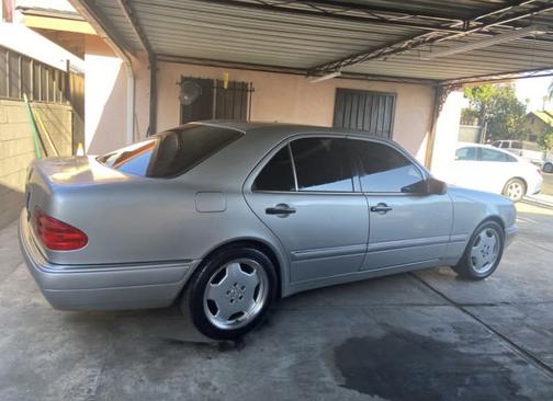 1997 Mercedes-Benz E-Class E320