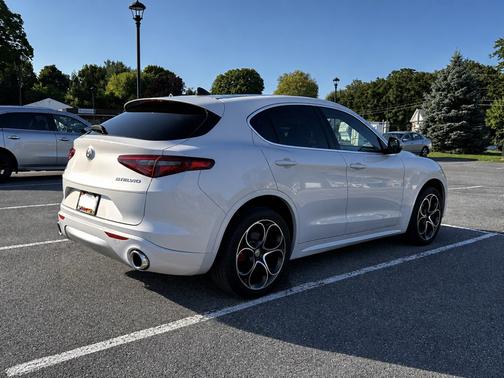 White 2020 Alfa Romeo Stelvio Ti