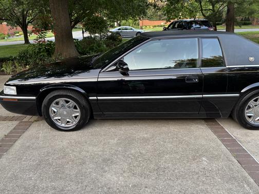 Black 2002 Cadillac Eldorado ESC