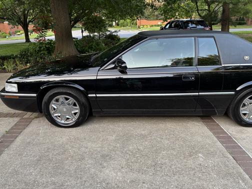 Black 2002 Cadillac Eldorado ESC