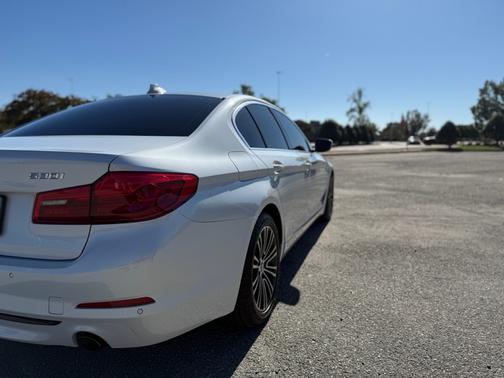 2020 BMW 530 i