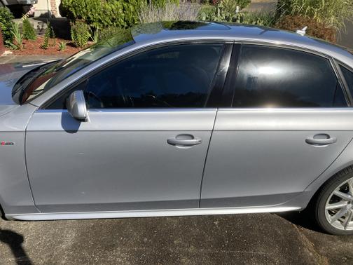 Photo 4 of 18 of 2016 Audi A4 2.0T Premium