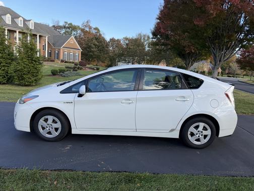 2010 Toyota Prius II