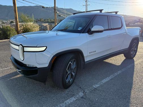 White 2023 Rivian R1T Adventure Performance Dual-Motor Max Package
