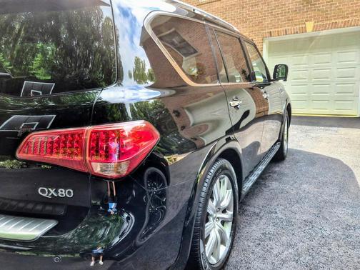 Black 2014 INFINITI QX80 Base