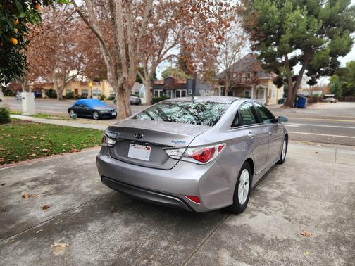 2014 Hyundai SONATA Hybrid Base