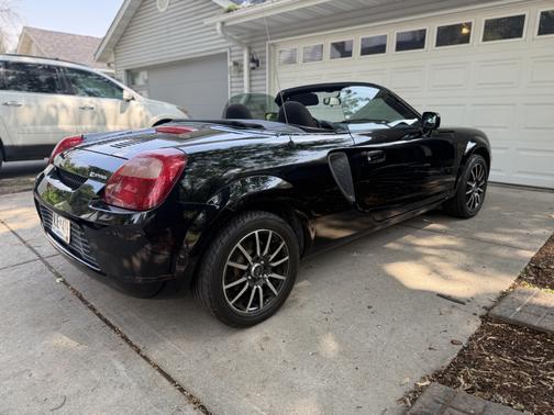 2000 Toyota MR2 Spyder