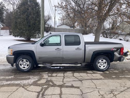 2007 Chevrolet Silverado 1500 LTZ Crew Cab