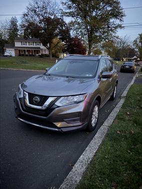 Gray 2020 Nissan Rogue SV