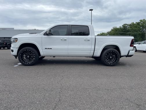 Photo 3 of 21 of 2021 RAM 1500 Laramie