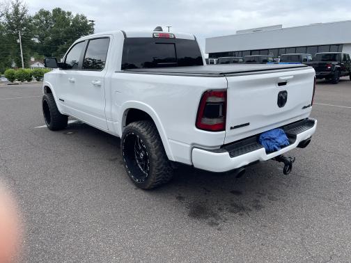 Photo 5 of 21 of 2021 RAM 1500 Laramie