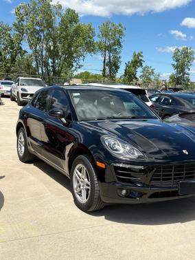 Black 2017 Porsche Macan Macan