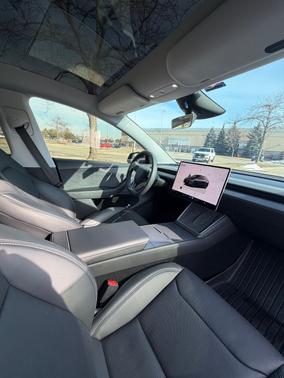 2026 Tesla Model Y Premium AWD