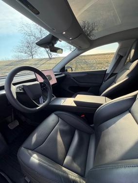 2026 Tesla Model Y Premium AWD