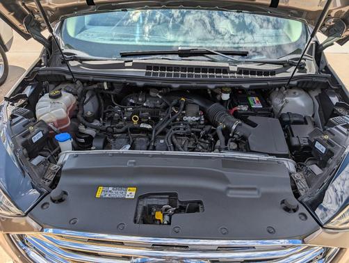 Black 2019 Ford Edge SE