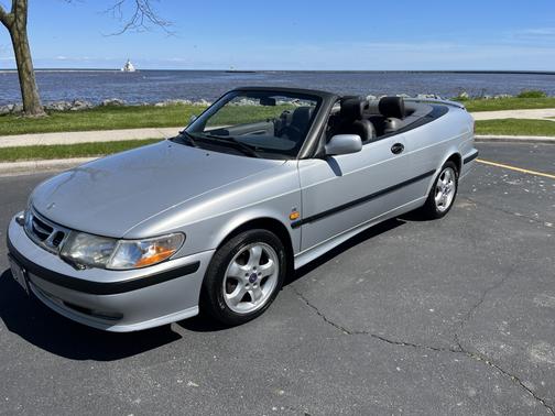 2000 Saab 9-3 SE