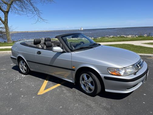 2000 Saab 9-3 SE