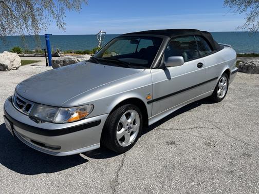 2000 Saab 9-3 SE