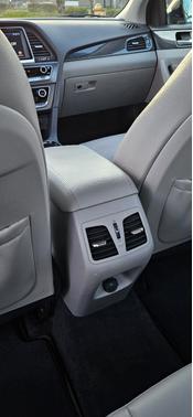 2019 Hyundai SONATA Hybrid Limited