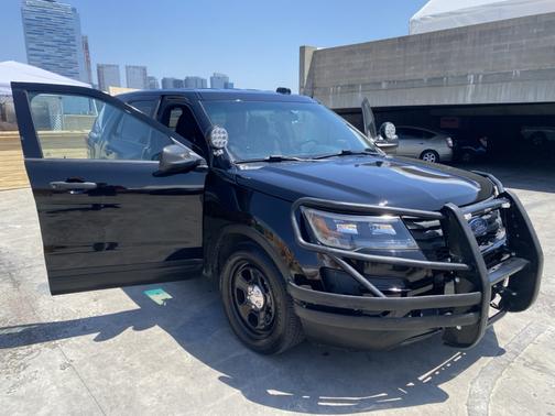 Black 2016 Ford Utility Police Interceptor Base