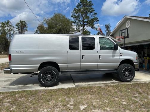 2011 Ford E350 Super Duty Cargo