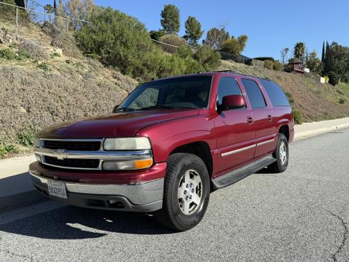 2004 Chevrolet Suburban 1500 LT