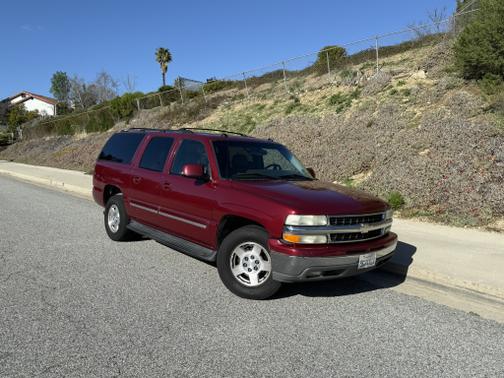 2004 Chevrolet Suburban 1500 LT