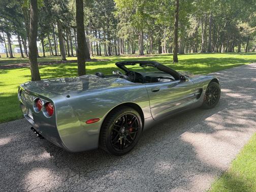 Gray 2004 Chevrolet Corvette Base