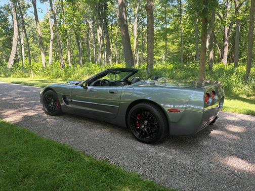Gray 2004 Chevrolet Corvette Base
