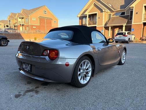 2004 BMW Z4 2.5i