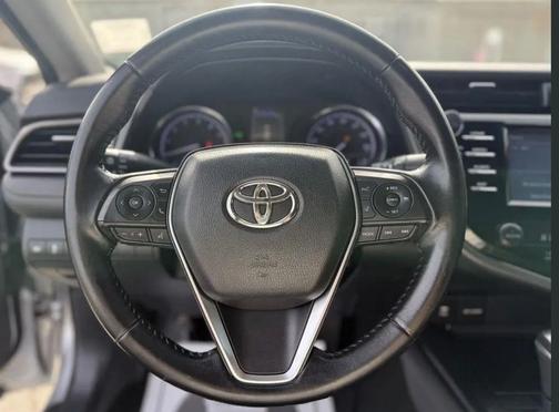 Silver 2019 Toyota Camry SE