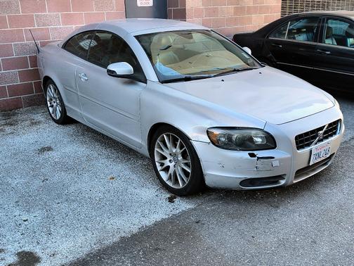 2008 Volvo C70 T5