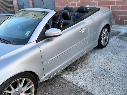 2008 Volvo C70 T5