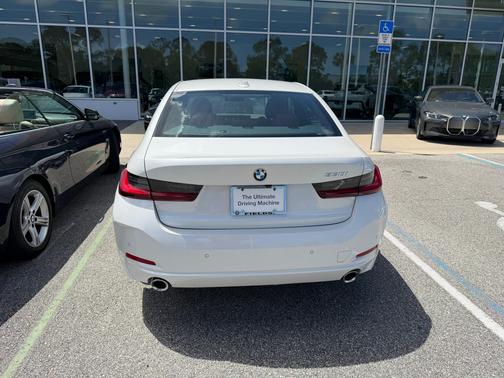 White 2025 BMW 330 i