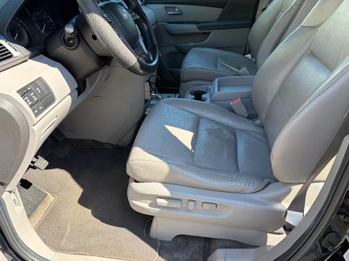 Black 2011 Honda Odyssey Touring