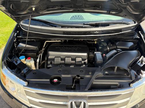 Black 2011 Honda Odyssey Touring