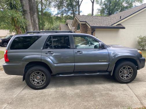 Gray 2007 Toyota 4Runner Sport