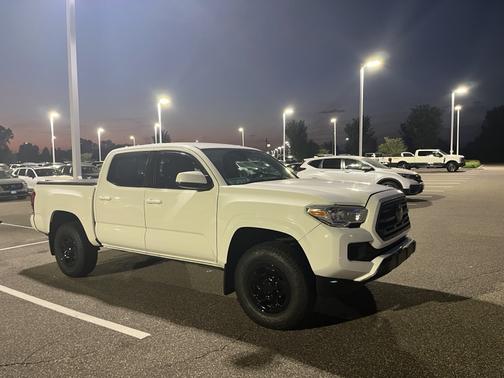 2019 Toyota Tacoma SR