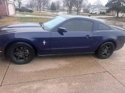 Blue 2011 Ford Mustang V6