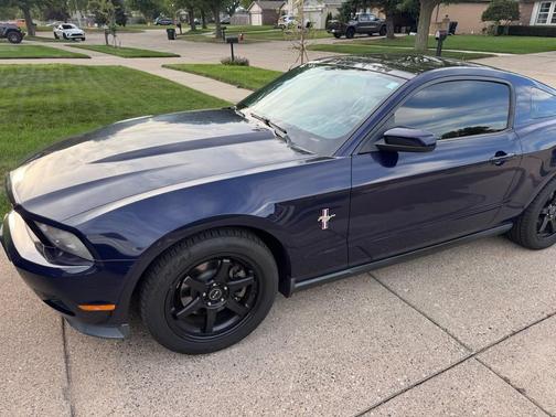 Blue 2011 Ford Mustang V6