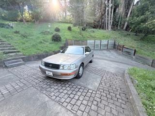 Gold 1994 Lexus LS 400 Base