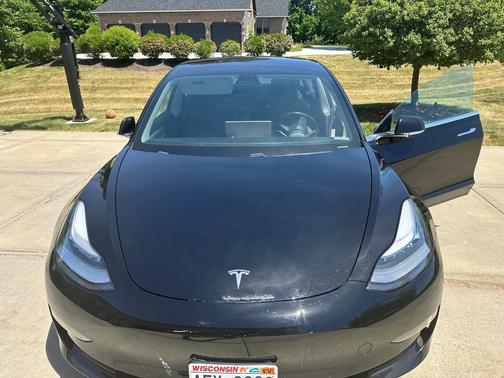 Black 2018 Tesla Model 3 Mid Range