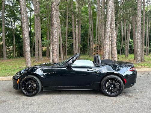 Black 2016 Mazda MX-5 Miata Sport