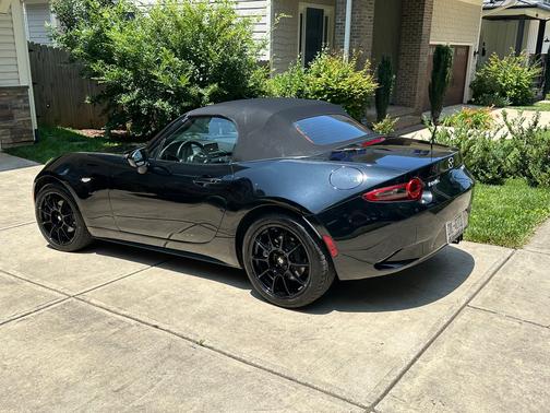 Black 2016 Mazda MX-5 Miata Sport