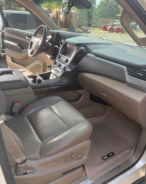 White 2015 Chevrolet Suburban 1500 LT